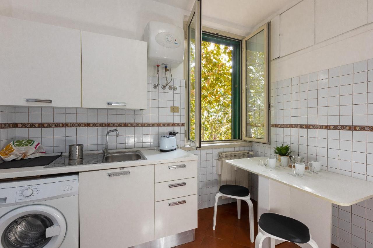 Ginori Apartment-Rental In Рим Екстериор снимка
